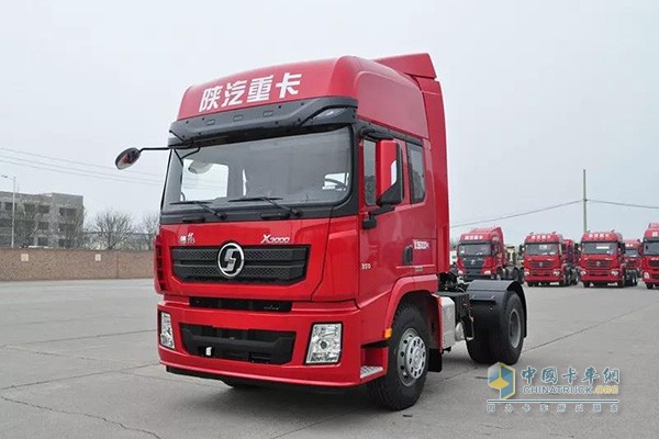 陜汽重卡德龍X3000港口牽引車(chē)