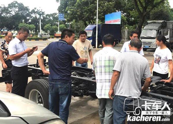 卡友討論300M的底盤