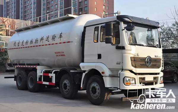 新M3000 8×4城建標(biāo)載版干混砂漿運(yùn)輸車