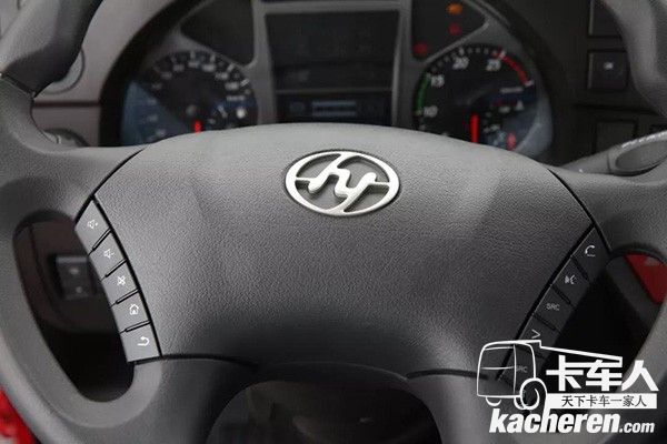 上汽紅巖杰獅港口牽引車多功能方向盤