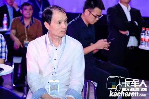 浙江永紅物流有限公司董事長吳勇亭代表曼恩用戶發言