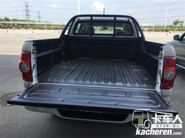 江淮帥鈴T6創客版平底貨箱空間