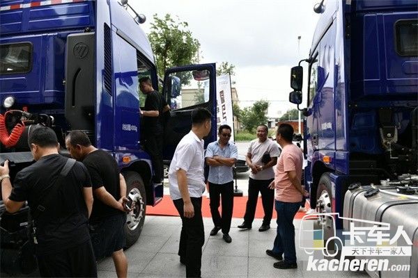 用戶參觀、體驗歐曼GTL輕盈版