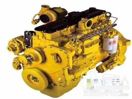 乘龍H5快運房車搭載的四缸4.5升ISD系列大排量200馬力