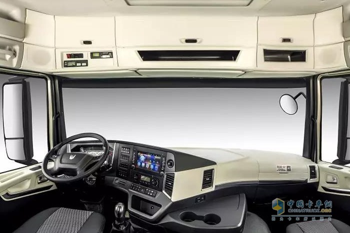 聯合卡車U+國六LNG(天然氣)牽引車駕駛室