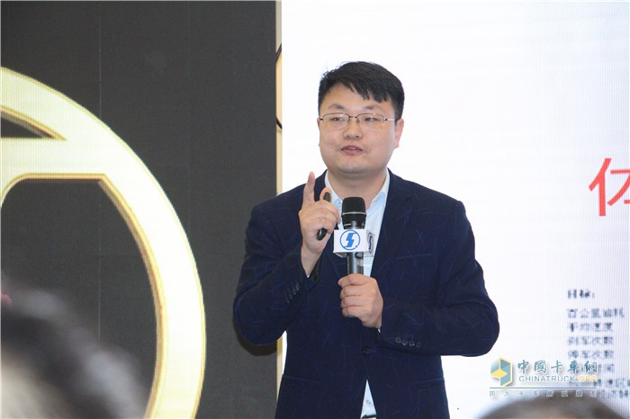 陜汽重卡駕駛技巧及節油駕駛培訓師周昊