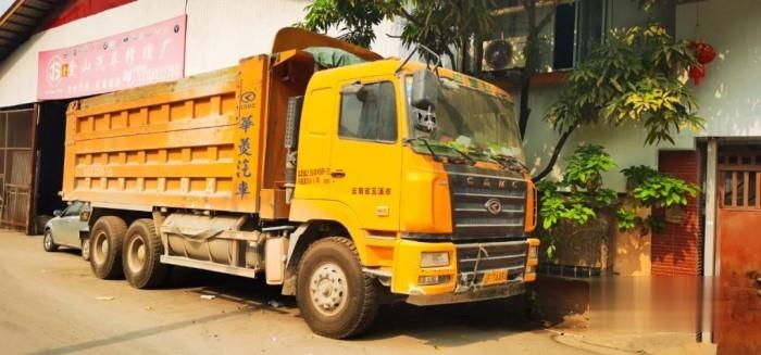 華菱漢馬自卸車的售后服務方面也得到了黃榮的認可