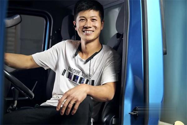 飛碟汽車  載貨車