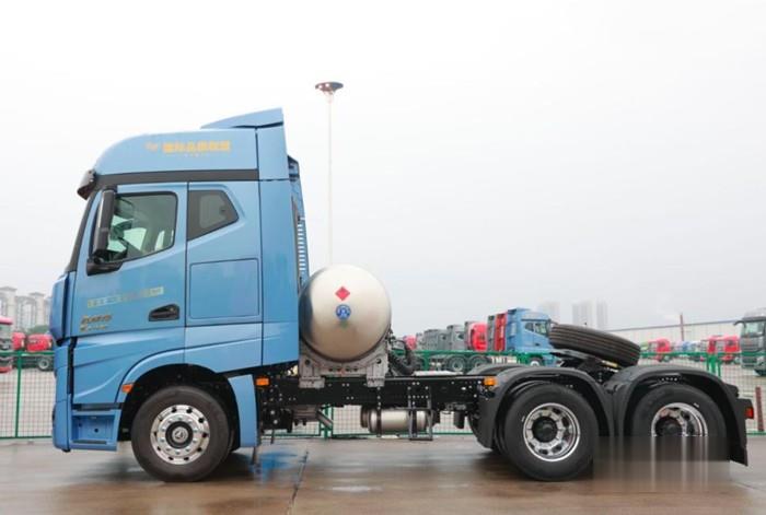 江淮跨越K7 530+大馬力天然氣自動擋牽引車