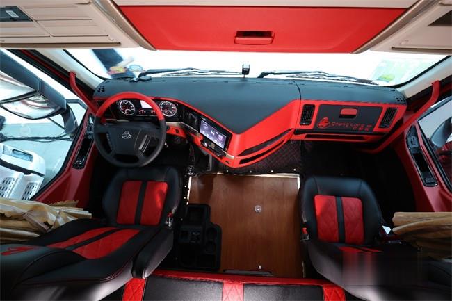 東風(fēng)柳汽乘龍 房車