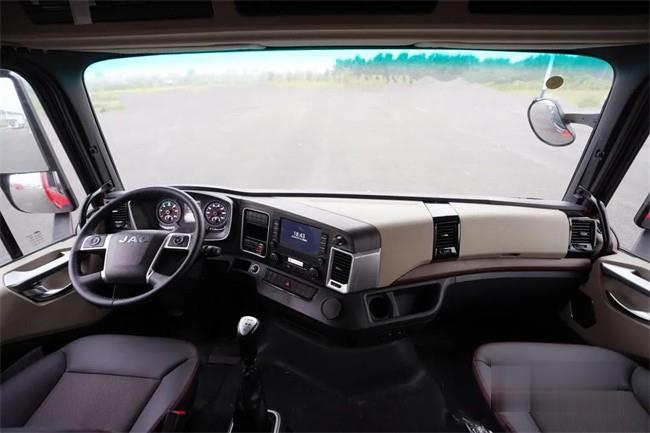 江淮格爾發(fā) 牽引車(chē)