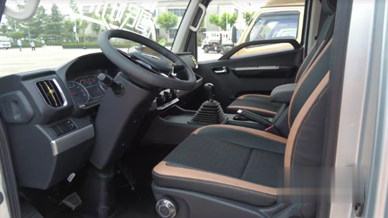 福田時代領航  載貨車