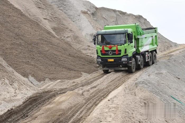 東風商用車,牽引車