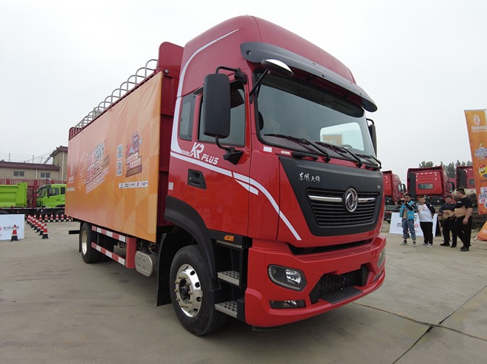 東風(fēng)商用車(chē),天錦KR,中卡