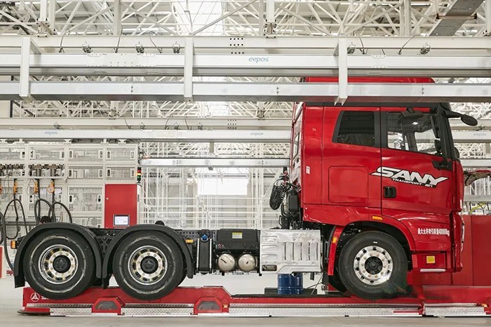 三一集團 智聯重卡產業園 整車批量下線