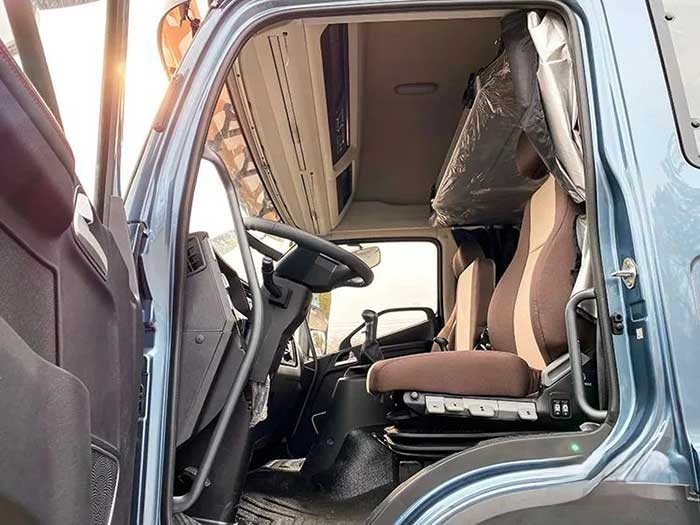 一汽解放青汽JK6領(lǐng)航版載貨車舒適升級 全星級體驗