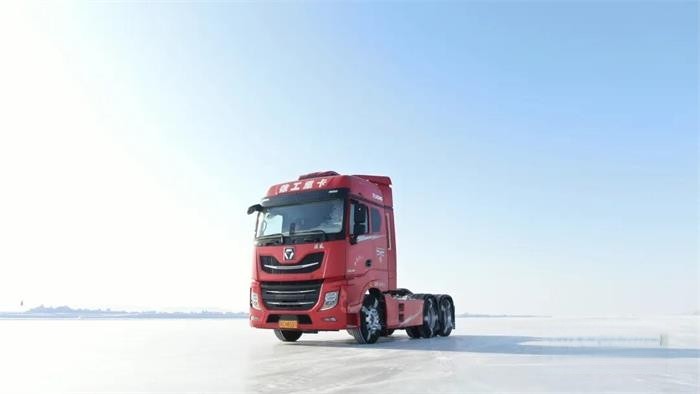 極限冰面的穩(wěn)定制動(dòng)