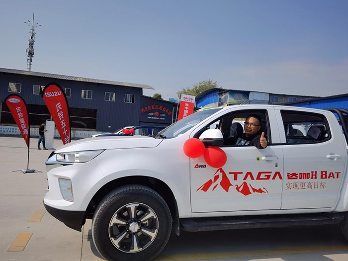 慶鈴五十鈴，TAGA達咖H8AT皮卡，輕卡