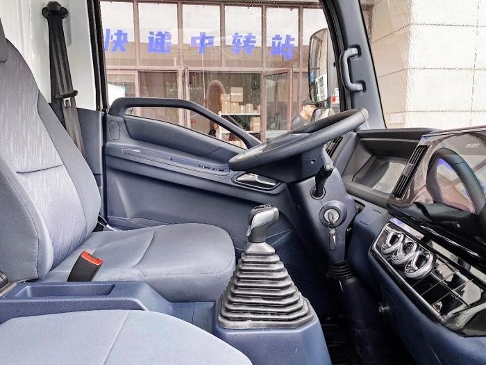 駛向創(chuàng)富快車道，首選藍牌輕卡江西五十鈴翼放EC 2.5輕卡