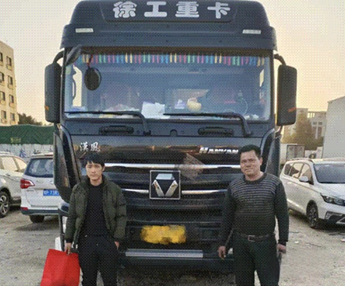 春節不打烊,福建客戶為徐工服務點贊!