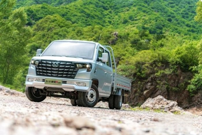 不止情侶檔，更有創富檔，長安凱程雙卡PLUS鉅惠“甜蜜暴擊”