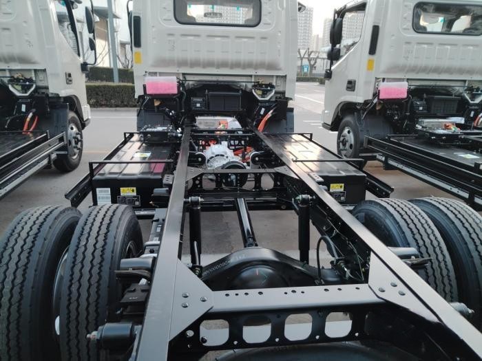 領(lǐng)航卡車推出全新電動輕卡，實拍帶您了解領(lǐng)航G5EV的不凡實力