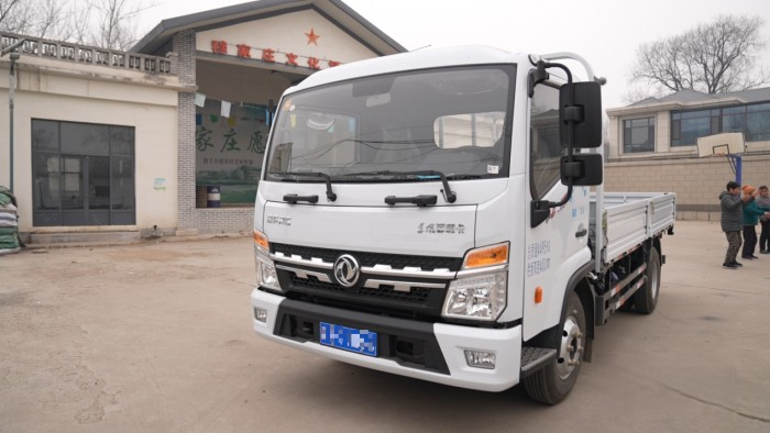 煙火人間頌新章 兩代東風多利卡接力致富