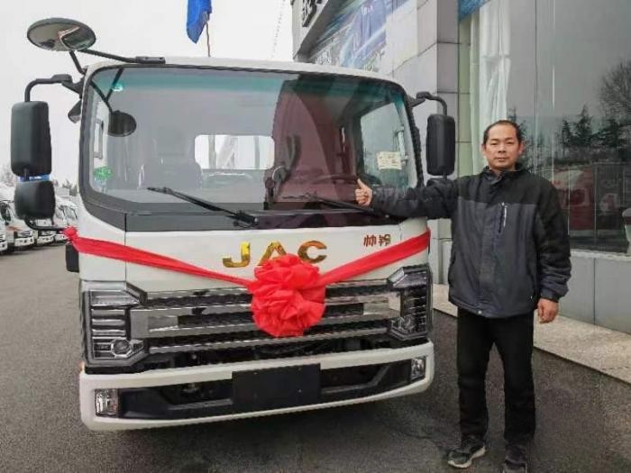 開門紅后再掀熱潮!首期江淮1卡超級會員日豪取“開門紅”