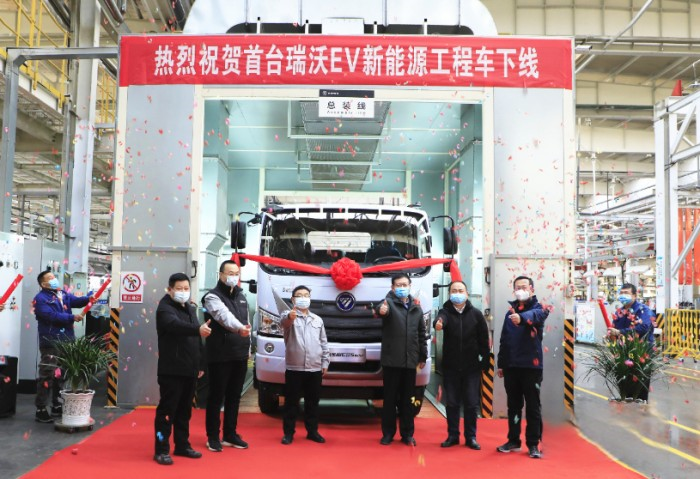 引領(lǐng)新能源浪潮 大金剛ES5 EV新能源工程車榮獲“城市綠色運輸新能源工程車”大獎