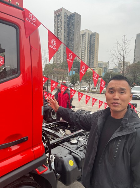 愛拼才會贏，“強哥”攜手東風多利卡一路“狂飆”