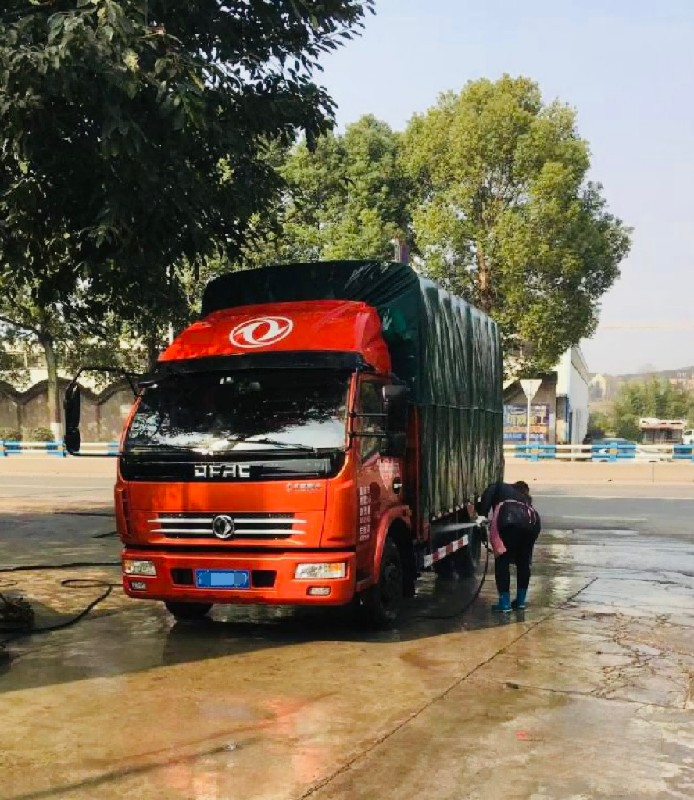 愛拼才會贏，“強哥”攜手東風多利卡一路“狂飆”