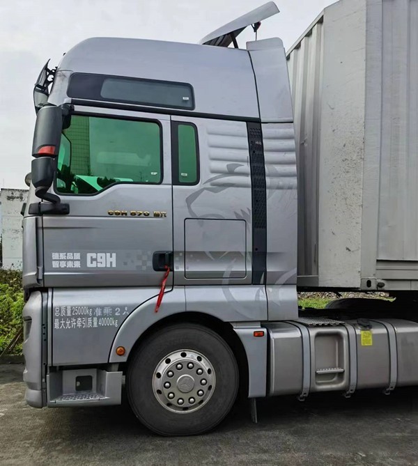 安徽鹿老板:三輛運(yùn)輸利器皆是中國重汽 汕德卡C9H又成最佳拍檔