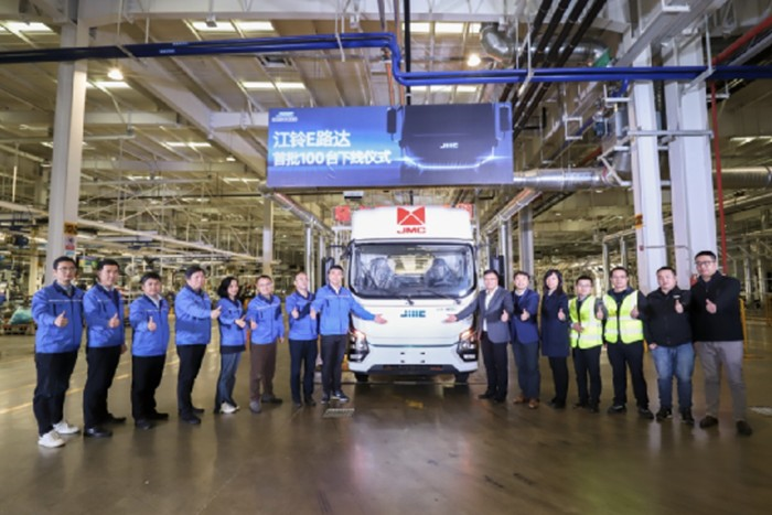?江鈴E路達100臺下線,定義全球純電輕卡新標準