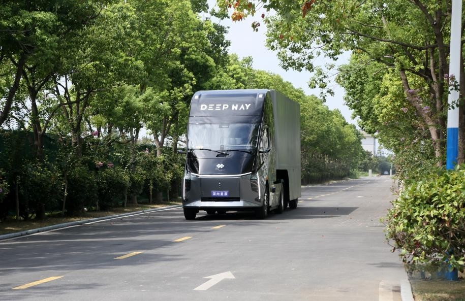 棋入中局，前景可期。萬鈞在采訪中對DeepWay過去一段時間的努力，做出了回顧。