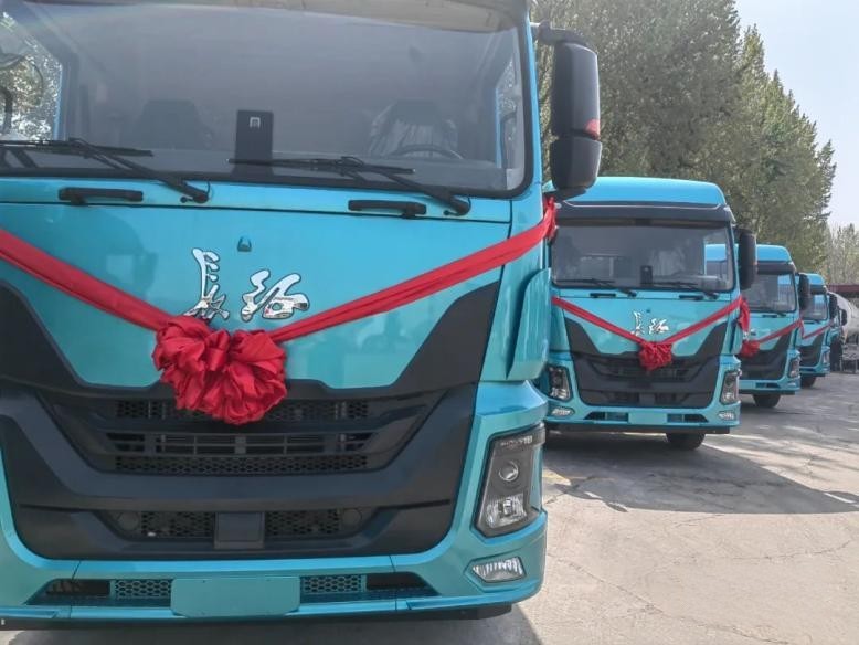 進入2023年,如果科技旗下長征汽車新能源重卡先后在唐山、保定、天津、成都、青島等地批量交付,實現(xiàn)開門紅。