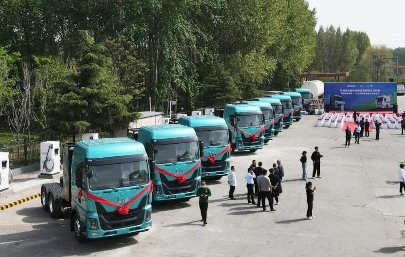 進入2023年,如果科技旗下長征汽車新能源重卡先后在唐山、保定、天津、成都、青島等地批量交付,實現(xiàn)開門紅。