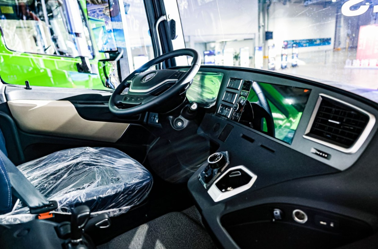 從開拓到領跑,歐曼自動擋重卡到底在做什么?