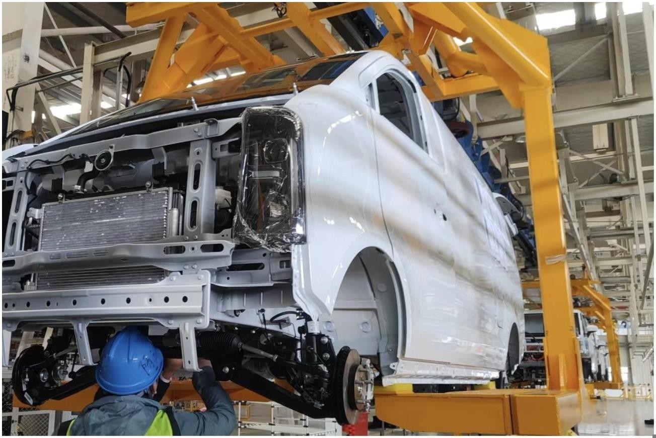 引領中國智慧物流車新風向!金琥 EV48 亮相上海車展