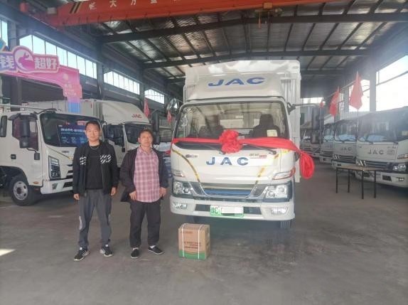 從事貨運二十年 “老大哥”選擇混動1號·駿鈴聚寶盆!