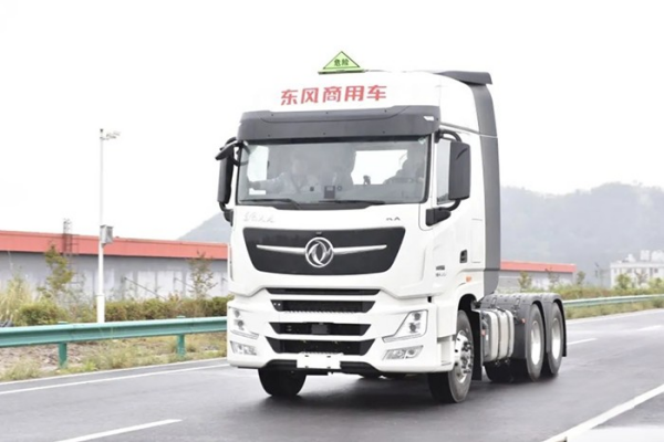 杠杠的!東風商用車再獲300輛危險品牽引車采購大單!