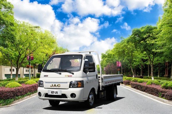 女性卡友的福利,江淮1卡愷達高端自動擋轎卡來了!