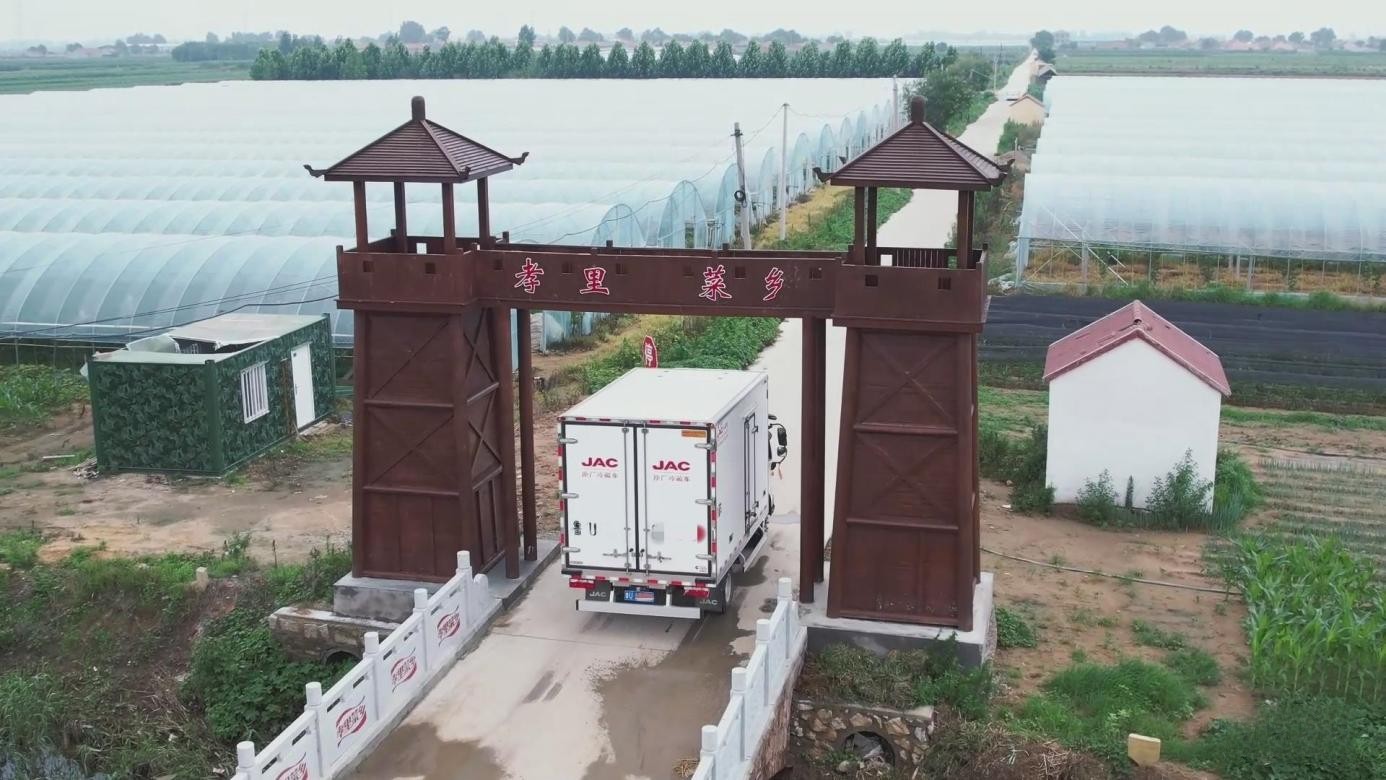 引吭高歌送綠通,他是江淮1卡駿鈴“綠巨人”