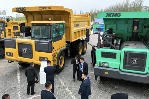 勁銷400臺！徐工精彩亮相鄂爾多斯國際煤博會