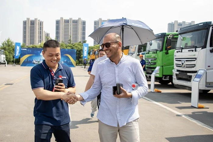 匠心承載 智見未來！400名國際客戶相聚徐工汽車