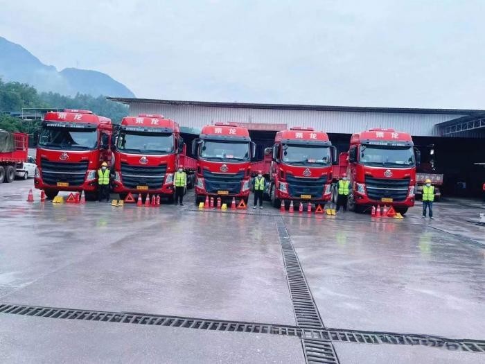 從小公司到12000平米廠房,乘龍用13年助力鴻泰冶金崛起