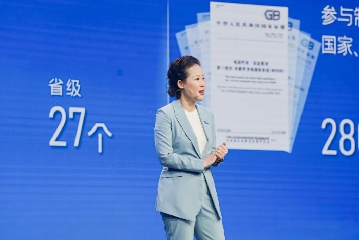 首個商用車電動專屬平臺！宇通發布睿控E平臺再掀技術變革浪潮