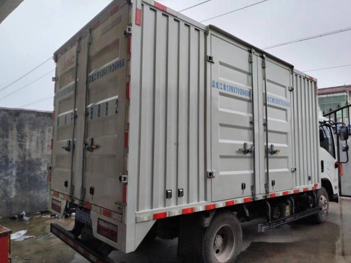 專業(yè)底盤舒適座艙更省錢 江淮運(yùn)多多N6靠實(shí)力征服張倫亮的心