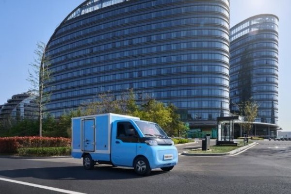 城市煥新顏!北汽雷馳新能源MINI卡打造城市風景線