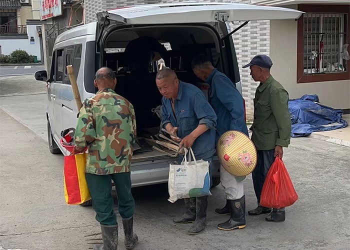 第一次買貨車就選擇了長安跨越,張阿斌選車的方式是信賴!