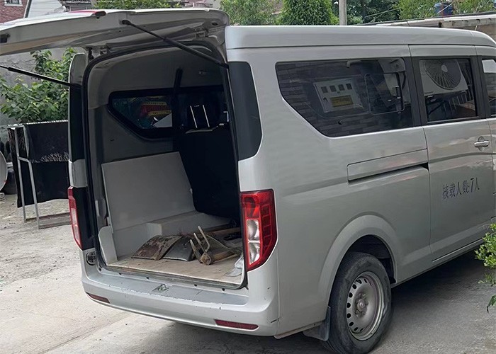 第一次買貨車就選擇了長安跨越,張阿斌選車的方式是信賴!